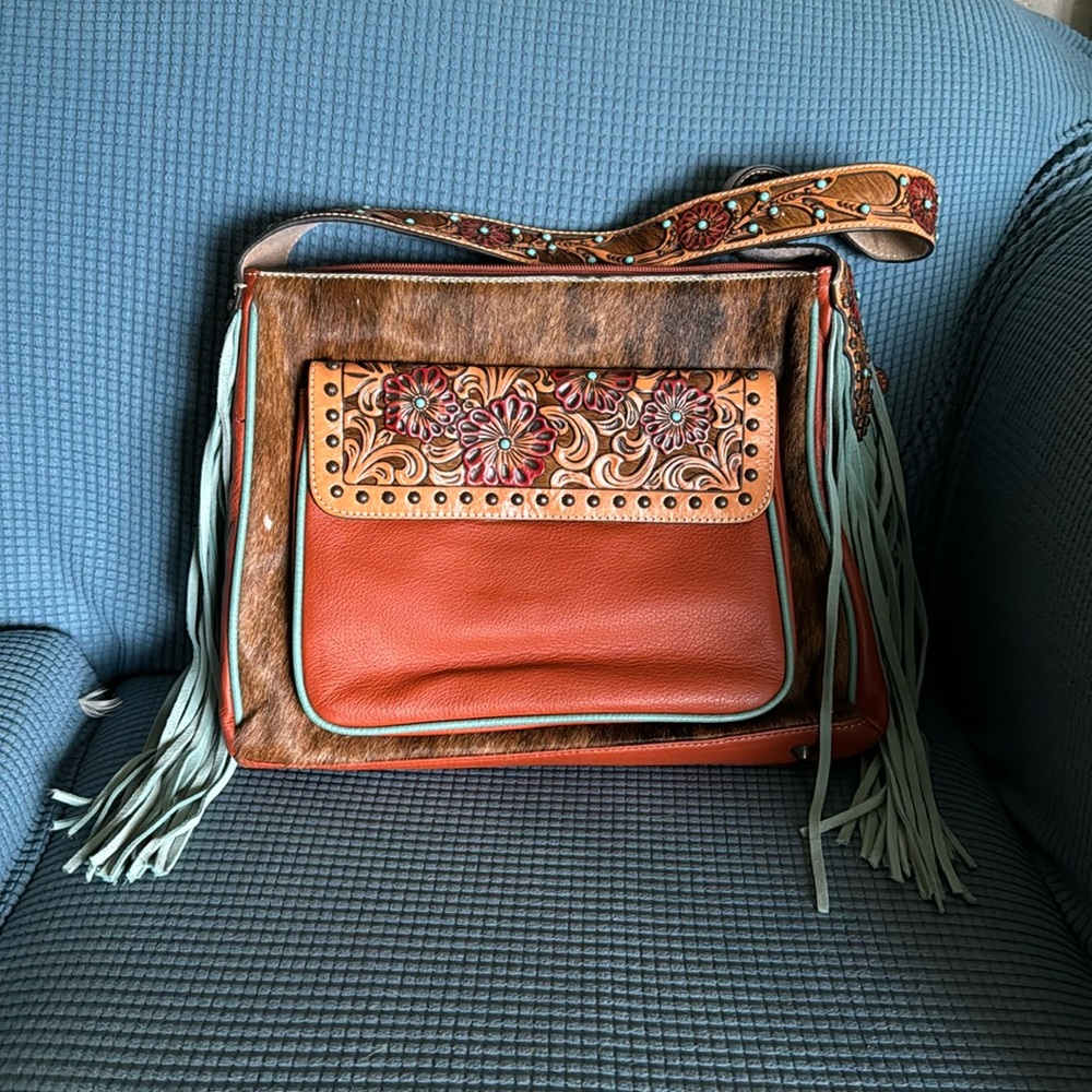 Ariat purse